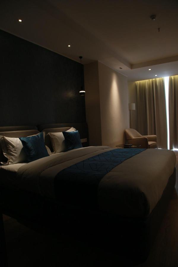 Sofia International Hotel بيشكيك المظهر الخارجي الصورة