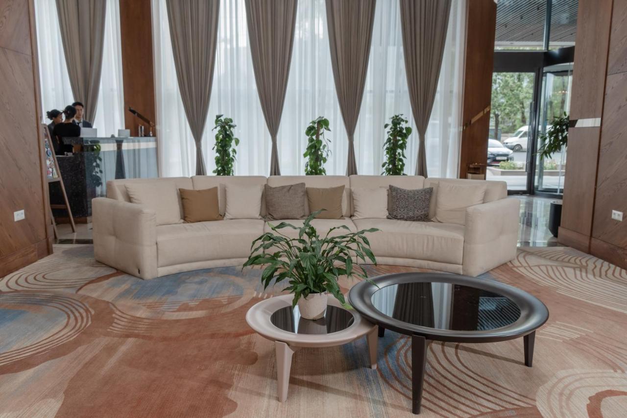 Sofia International Hotel بيشكيك المظهر الخارجي الصورة