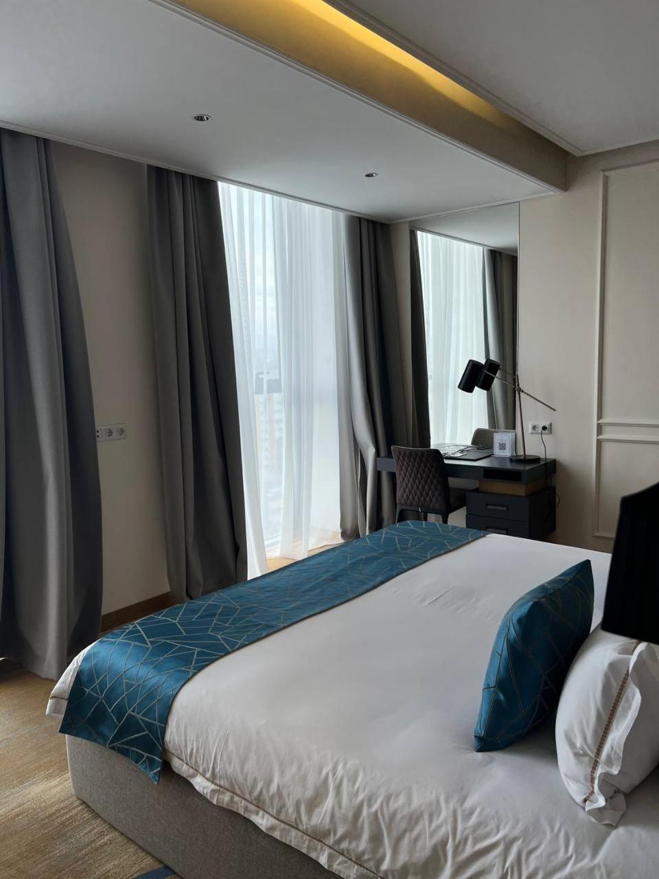 Sofia International Hotel بيشكيك المظهر الخارجي الصورة