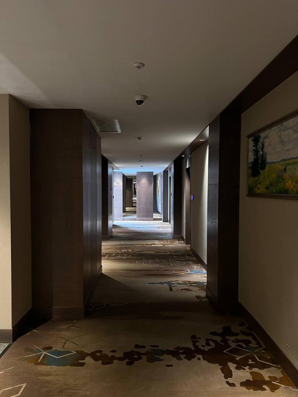 Sofia International Hotel بيشكيك المظهر الخارجي الصورة